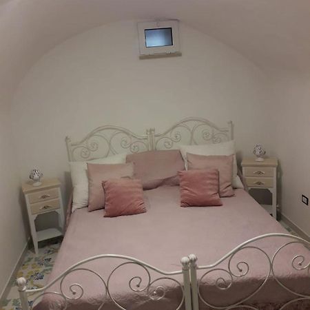 Casa Vacanze Vico Verona 7 Oria  Eksteriør billede