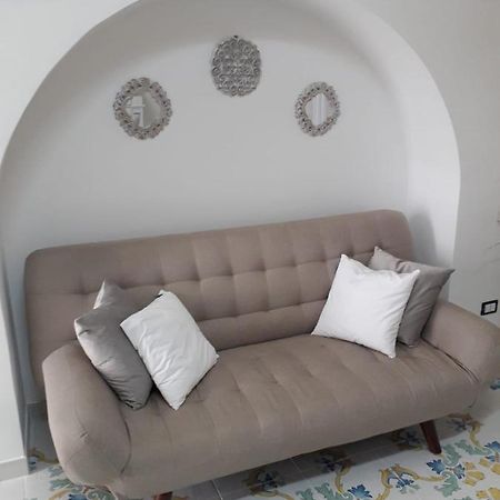 Casa Vacanze Vico Verona 7 Oria  Eksteriør billede
