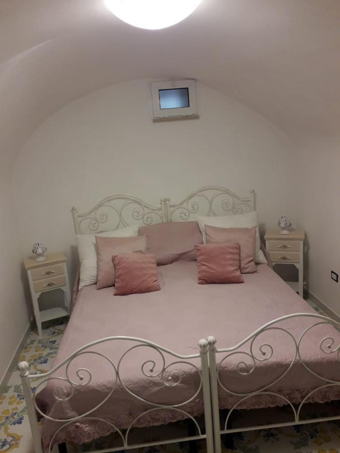 Casa Vacanze Vico Verona 7 Oria  Eksteriør billede